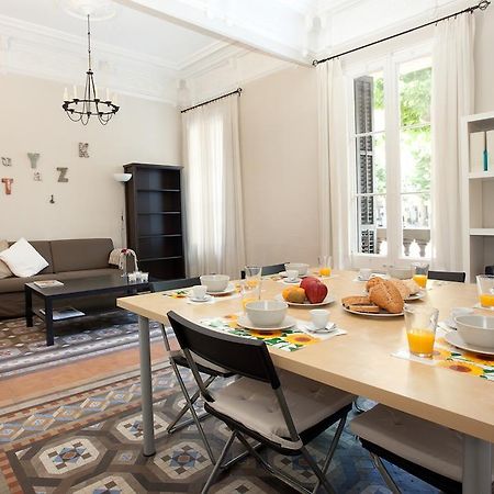 Modernist Apartment Barcelona Bagian luar foto