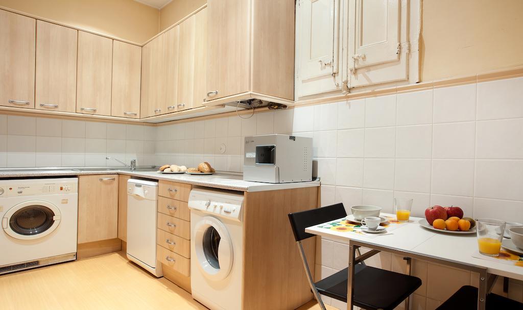 Modernist Apartment Barcelona Bagian luar foto